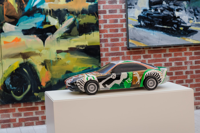 Ausstellungsansicht ABGEFAHREN - das Auto in der Kunst | Foto Ruth Schmoldt_2 | ©  Foto Ruth Schmoldt