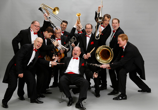 "Musik mit Witz, Charme & Frack" - Rosenmontagsspecial mit der Brass Band Berlin