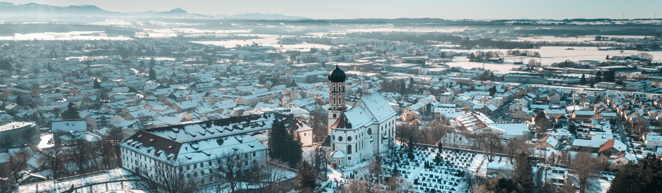 Kirche und Friedhof | © TD Content